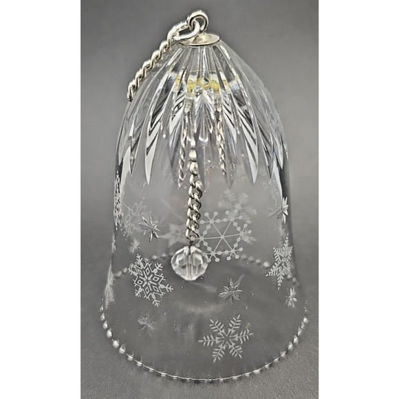 Webb Corbett Handmade Lead Crystal Snowflake Bell Ornament made in England U97 - Picture 2 of 9